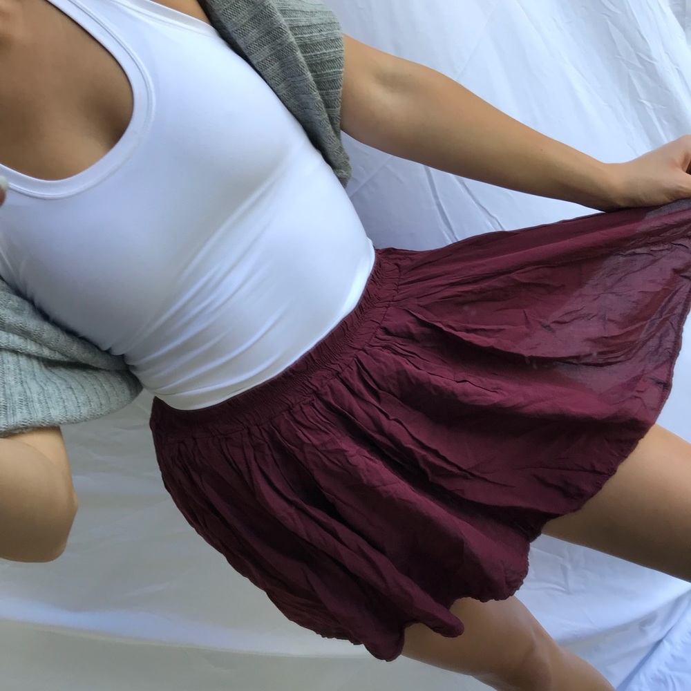 BRANDY MELVILLE skirt